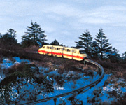 峨眉山单轨观光列车