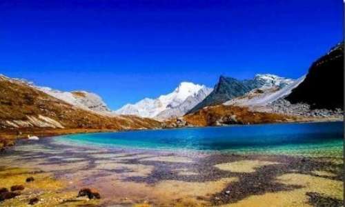 4天3晚-稻城亚丁、木雅圣地、鱼子西、勒通古镇、新都桥